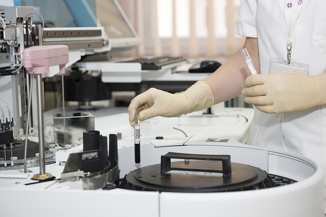 **AI w diagnozowaniu awarii sprzętu AGD na podstawie dźwięków: Jak smartfony przedłużają życie pralki i lodówki?**
