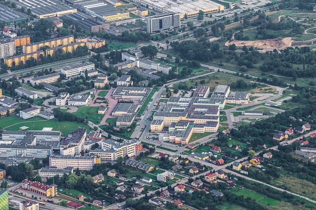 Genetyczny Szwindel: Jak obietnice spersonalizowanych terapii celowanych zamieniły się w labirynt biurokracji i pustych kieszeni (i jak się z niego wydostać)